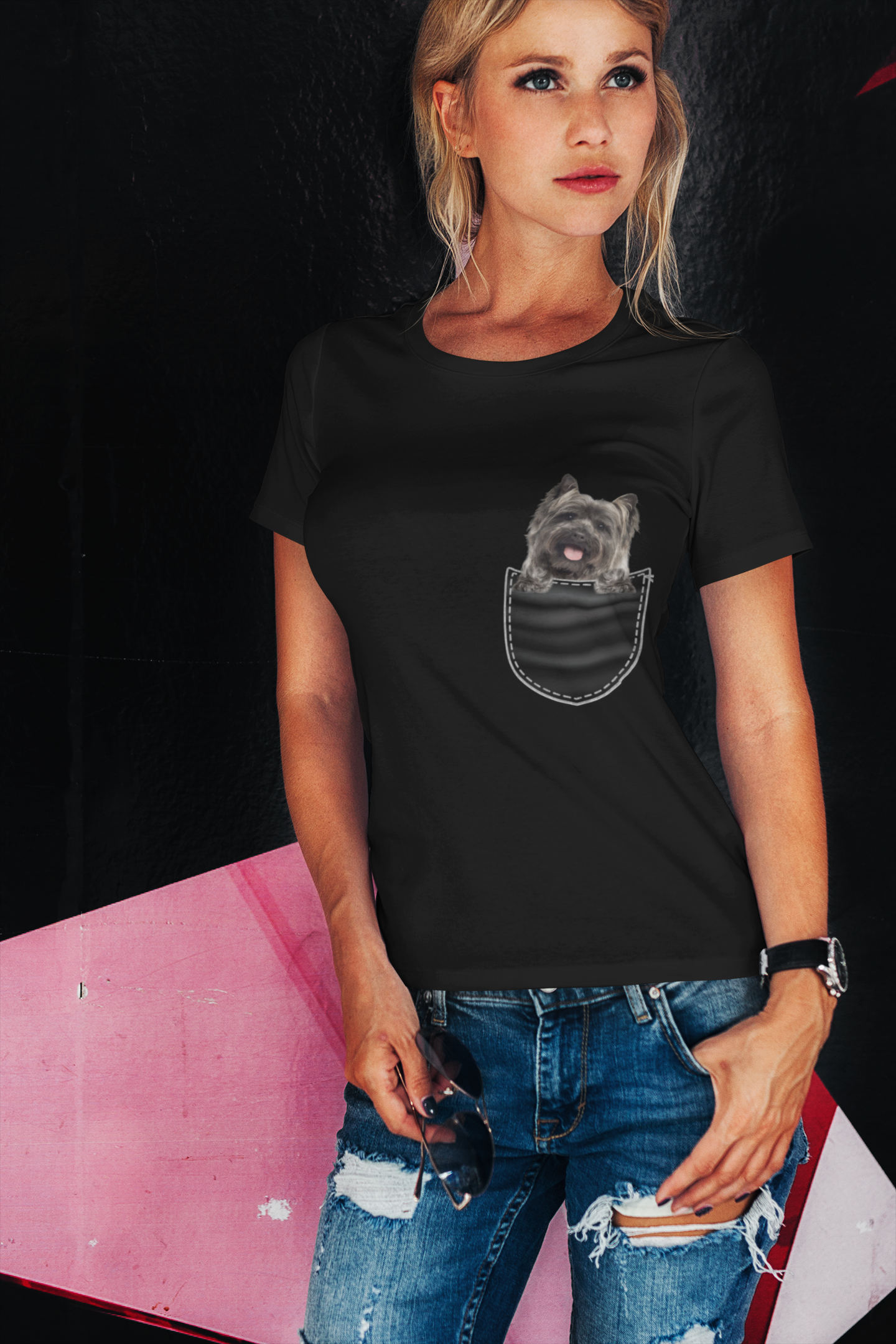 ULTRABASIC Grafik-Damen-T-Shirt Cairn Terrier – süßer Hund in der Tasche